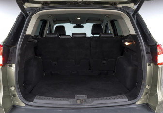 Подержанный автомобиль Ford Kuga 2014 года (13 фото)