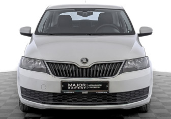 Подержанный автомобиль Skoda Rapid Liftback 2019 года (2 фото)
