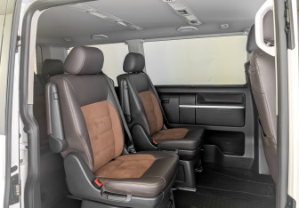 Подержанный автомобиль Volkswagen Multivan 2020 года (12 фото)