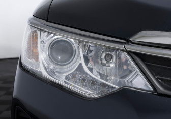 Подержанный автомобиль Toyota Camry Sedan 2015 года (20 фото)