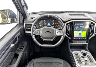 Подержанный автомобиль JAC T9 2024 года (22 фото)