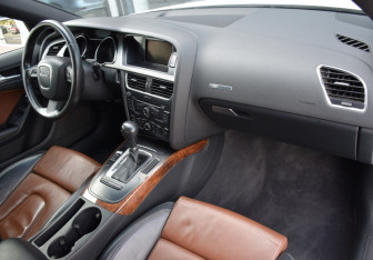 Подержанный автомобиль Audi A5 Liftback 2009 года (4 фото)