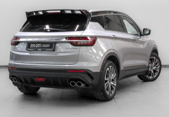 Подержанный автомобиль Geely Coolray 2022 года (5 фото)