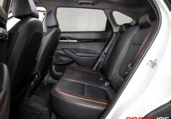 Подержанный автомобиль Kia Seltos 2024 года (8 фото)