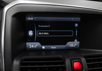 Подержанный автомобиль Volvo XC60 2013 года (19 фото)