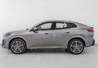 Новый BMW X2 2025 (3 фото)