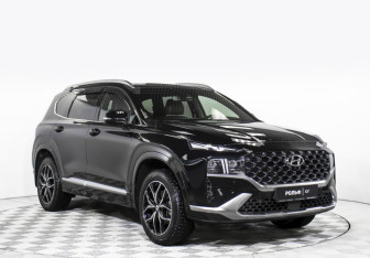 Подержанный автомобиль Hyundai Santa Fe 2022 года (4 фото)
