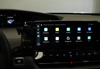 Подержанный автомобиль Changan UNI-K 2023 года (10 фото)