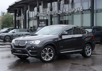 Подержанный автомобиль BMW X4 2017 года (23 фото)