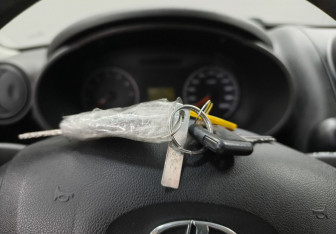 Подержанный автомобиль LADA (ВАЗ) Granta Sedan 2013 года (14 фото)