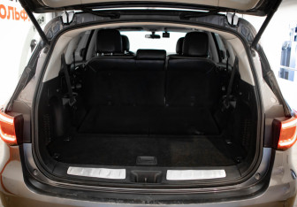 Подержанный автомобиль Infiniti QX60 2018 года (34 фото)