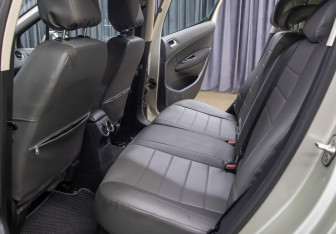 Подержанный автомобиль Peugeot 308 Hatchback 2009 года (10 фото)