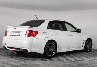 Подержанный автомобиль Subaru Impreza WRX Sedan 2011 года (5 фото)