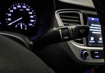 Подержанный автомобиль Hyundai Solaris Sedan 2019 года (14 фото)