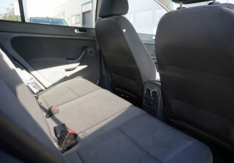 Подержанный автомобиль Volkswagen Golf Plus 2011 года (10 фото)