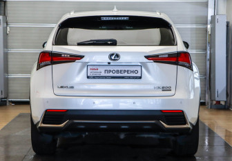 Подержанный автомобиль Lexus NX 2021 года (5 фото)