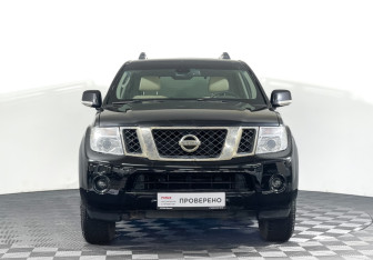 Подержанный автомобиль Nissan Pathfinder 2012 года (2 фото)