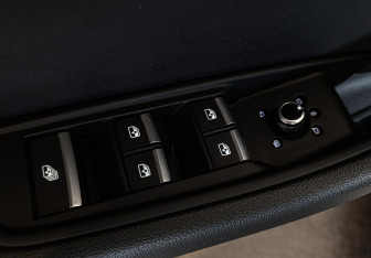 Подержанный автомобиль Audi A5 Convertible 2020 года (11 фото)