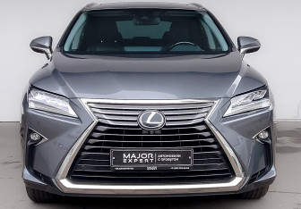 Подержанный автомобиль Lexus RX 2019 года (2 фото)