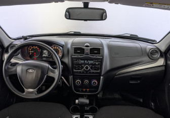 Подержанный автомобиль LADA (ВАЗ) Granta Liftback 2021 года (14 фото)