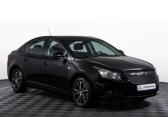 Подержанный автомобиль Chevrolet Cruze Sedan 2012 года (3 фото)