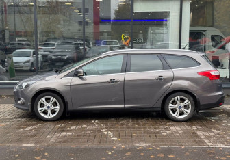 Подержанный автомобиль Ford Focus Wagon 2012 года (5 фото)