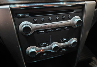 Подержанный автомобиль Nissan Teana 2012 года (17 фото)