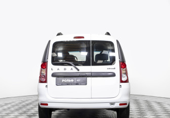 Подержанный автомобиль LADA (ВАЗ) Largus Wagon 2021 года (6 фото)