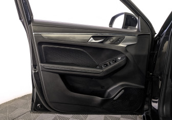 Подержанный автомобиль Haval Jolion 2023 года (19 фото)