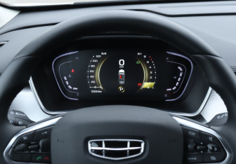 Подержанный автомобиль Geely Coolray 2023 года (11 фото)