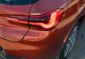 Подержанный автомобиль BMW X2 2020 года (28 фото)