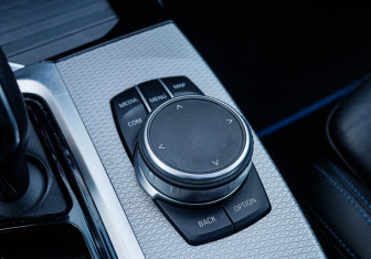 Подержанный автомобиль BMW X4 2018 года (26 фото)