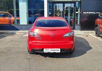Подержанный автомобиль Mazda 3 Sedan 2011 года (6 фото)
