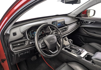 Подержанный автомобиль Chery Tiggo 8 2021 года (15 фото)