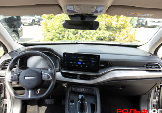 Подержанный автомобиль Haval F7x 2023 года (10 фото)