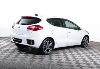 Подержанный автомобиль Kia Ceed Hatchback 2018 года (5 фото)