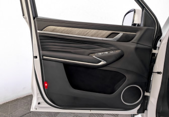 Подержанный автомобиль Tank 500 2023 года (19 фото)