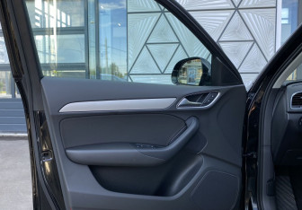 Подержанный автомобиль Audi Q3 2013 года (17 фото)