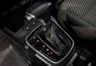 Подержанный автомобиль Kia Rio Hatchback 2019 года (20 фото)