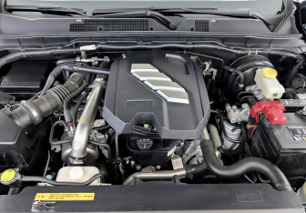 Подержанный автомобиль DongFeng DF6 2022 года (9 фото)