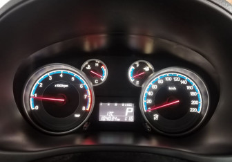 Подержанный автомобиль Suzuki SX4 Hatchback 2010 года (11 фото)