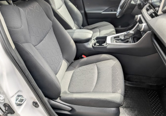 Подержанный автомобиль Toyota RAV4 2019 года (22 фото)