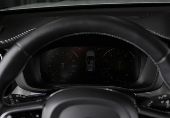 Подержанный автомобиль Volvo XC60 2020 года (12 фото)