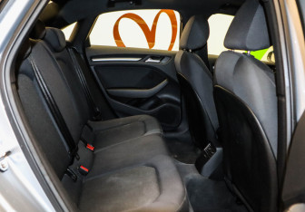 Подержанный автомобиль Audi A3 Sedan 2018 года (23 фото)