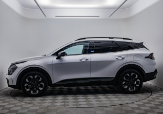 Подержанный автомобиль Kia Sportage 2024 года (8 фото)