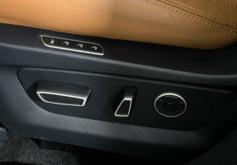 Подержанный автомобиль Changan CS95 2023 года (18 фото)