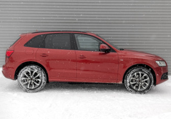 Подержанный автомобиль Audi Q5 2015 года (3 фото)