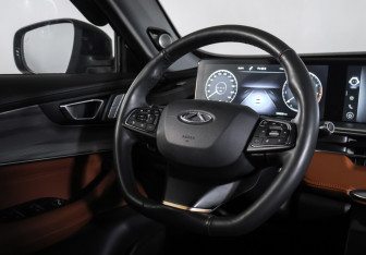 Подержанный автомобиль Chery Tiggo 8 Pro Max 2023 года (17 фото)