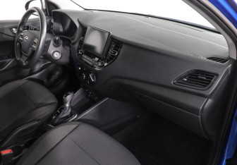 Подержанный автомобиль Hyundai Solaris Sedan 2020 года (10 фото)