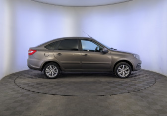 Подержанный автомобиль LADA (ВАЗ) Granta Sedan 2022 года (4 фото)